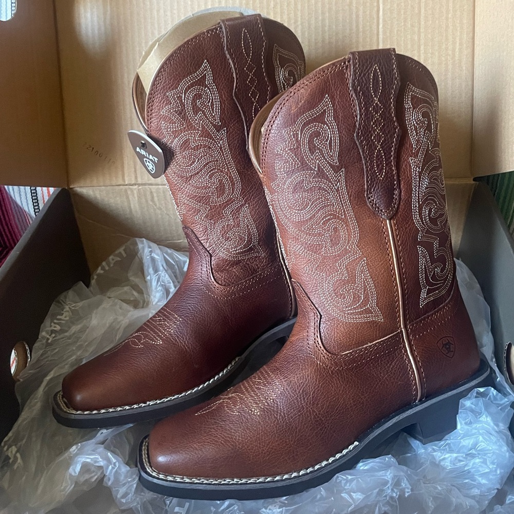 Ariat DELILAH STRETCHFIT WESTERN BOOT - Cowgirl Boots